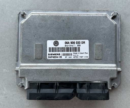 Комп'ютер контролер двигуна vw touran 06a906033dr