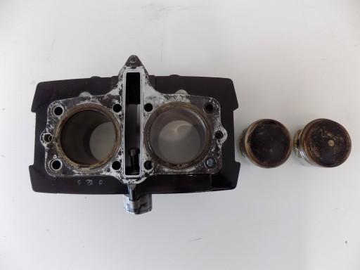 SUZUKI GS 500 M502 цилиндр поршни