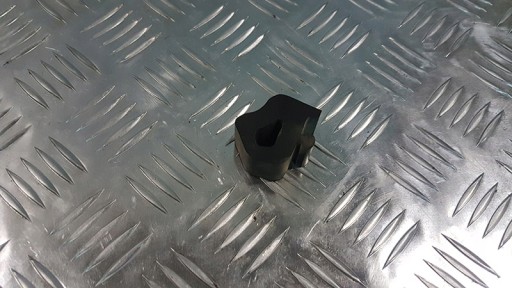 5647262tyhuqf59 - FORD MUSTANG 2014 ГУМОВЕ КРИЛО ПРОКЛАДКА