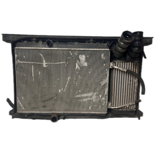support panel for radiators radiator fan Peugeot 3008 and 1.6 THP HDI 2.0 HDI