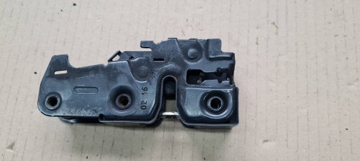 A5 8T LIFT bonnet latch lock supports RYGIEL 8K0823509F A4 B8 LIFT Q5 8R