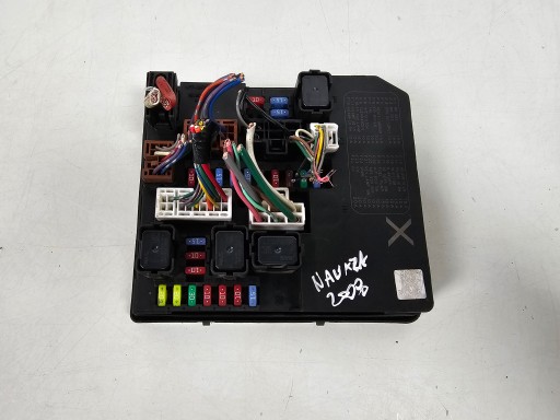 Модуль блока предохранителей navara d40 284b7eb33d