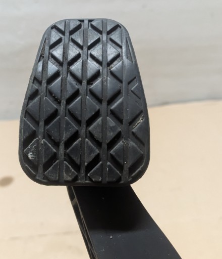 FORD B-MAX 12R 1.0 EB Kupplungspedal AY11-7B633-GC