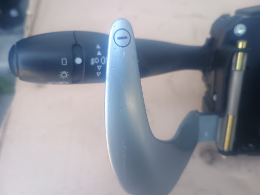 steering wheel levers and controls with shifting 61777001 CITROEN C2