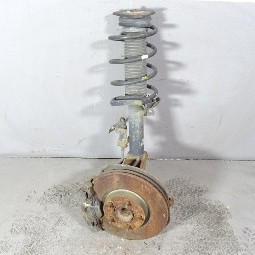 Мазда 3 і ліфт 2.0d mcperson залишився в комплекті