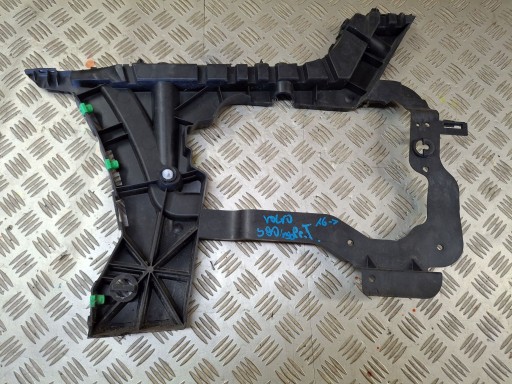 right bumper bracket of the rear VOLVO V90 2016->