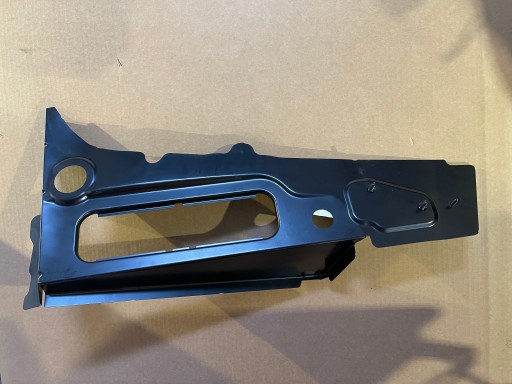 Кронштейн задней стены MERCEDES S213 A2136308002