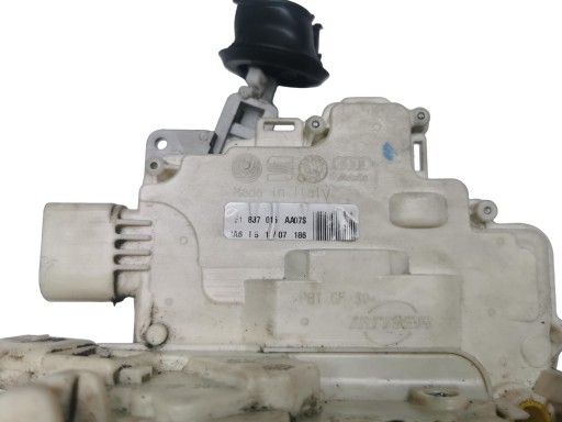 lock door left front 9 PIN AUDI A8 D3 4E1837015