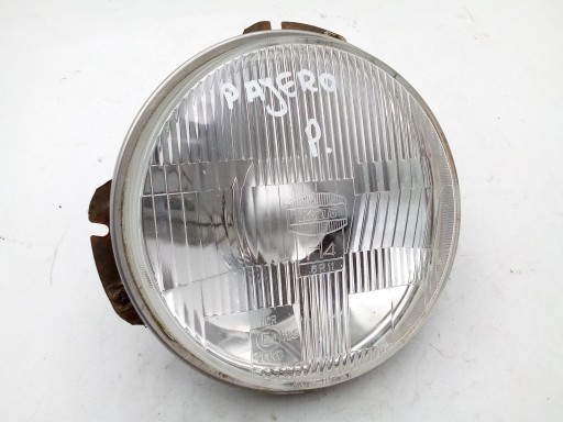 Mitsubishi Pajero and 1 light right front front Koito