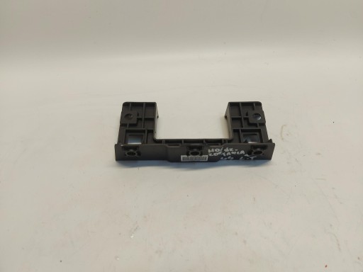 Porsche Taycan 4S 9J1 2021r console holder of a bumper left rear part 9J1825199