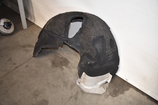 IDEALNE mudguard rear part rear. right BENTLEY FLYING SPUR 1