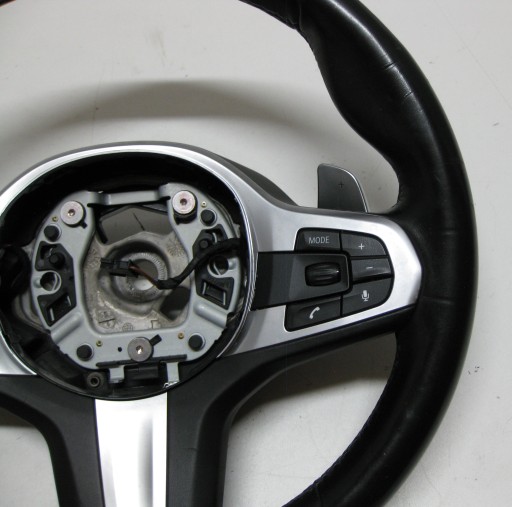 BMW 5 G30 3.0D 19R steering wheel, leather with shifting m-packet 8094542