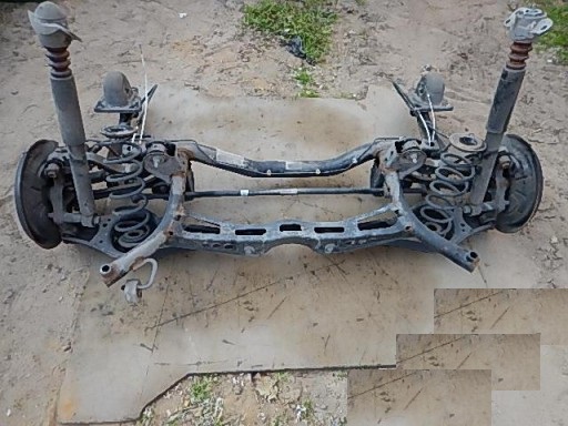 19811981 - VW GOLF V САНИ ЗАДНІ ЗАДНІ