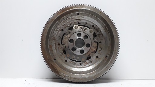 2,0 - AUDI Q3 2.0 TDI двомасовий маховик