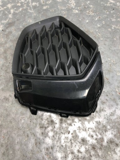 grid of a bumper right front AUDI A3 8Y S-LINE 8Y0807682B