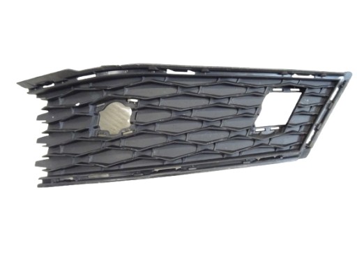 grid of a bumper front front right SKODA KAROQ LIFT 57A807368A