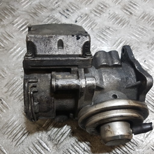 Vanne boitier papillon VOLKSWAGEN TOURAN 1 1.9 TDI 038129637D 408240121001