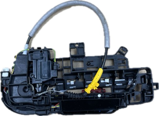 AUDI A4 B9 A5 F5 zámek držák kliky dveře pravý předek 8B3837812B