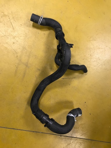 215031379R - ШЛАНГ ДЛЯ ВОДИ АВТОБУСНА ТРУБА RENAULT KADJAR 1.3 TCE
