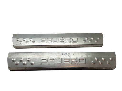cover of the threshold cap moulding left right front KPL Mitsubishi Pajero III