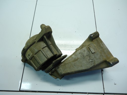 MERCEDES C W204 1.8 K 1.8K 271.910 supporto Supporti motore usato A2712231804