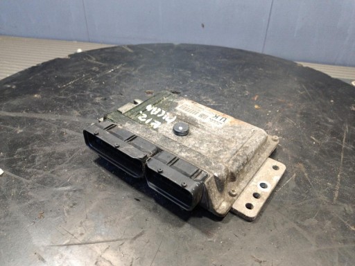 Wrakowisko-25352- - Контроллер двигателя nissan micra k12 mec32-080 j4