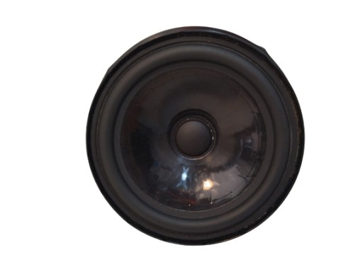 561035453A ВУФЕР ДВЕРИ FENDER VW
