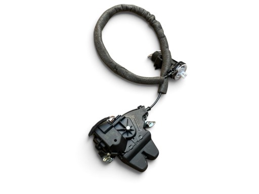 lock bonnet boot Mercedes-Benz C W204 2008 A2047500185