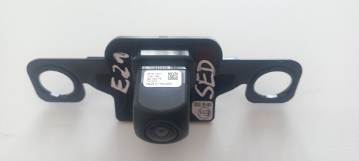 Toyota corolla e21 седан камера заднього виду підйомник 86790-02301 в люк оригінал