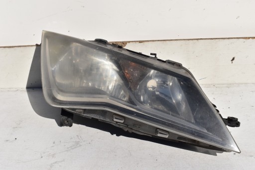 light right front SEAT LEON III 5F HB 2012-2020 5F2941006 UK
