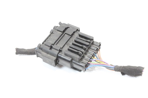 7590357 04 - Разъем бампера PDC для кузова BMW G30 G20