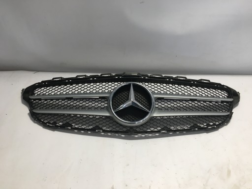 РЕШІТКА ПОВНА СТРІКА ЕМБЛЕМА C КЛАС W205