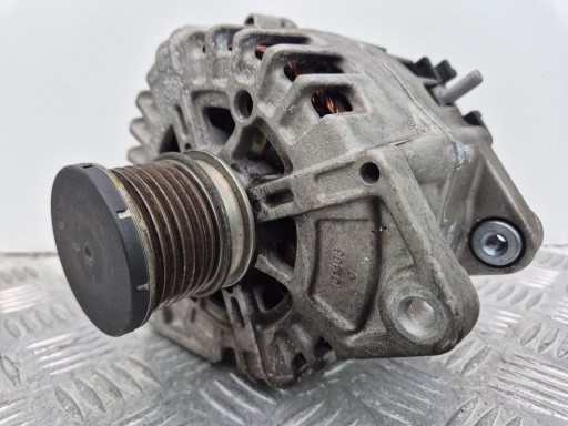 Mercedes C180d W205 1.6 Alternator A0009063701