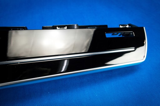 moulding of the dashboard rozdzielczej Audi A8 4N 4N1857200A