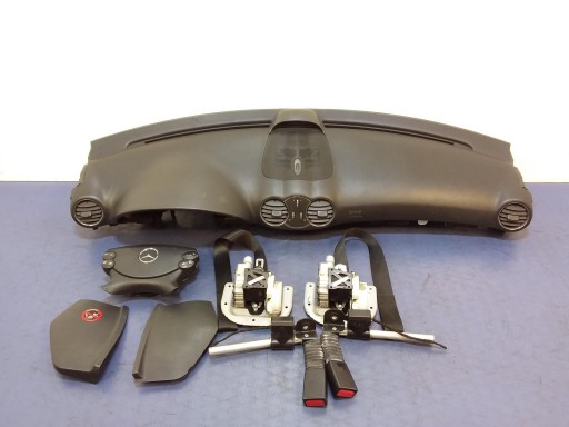 MERCEDES CLK W209 приборная панель