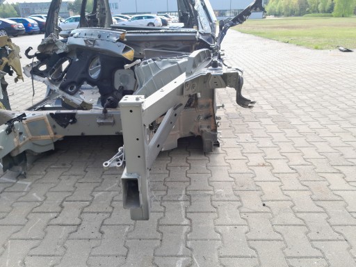 01 - BMW IX I20 ПЕРЕДНЯ ЛІВА ПЕРЕДНЯ РАМА A90