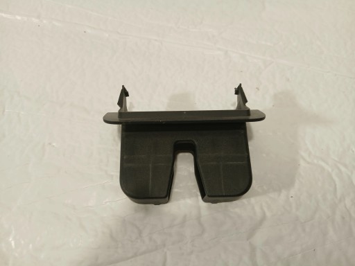 AUDI A4 B9 LIFT blende abdeckung tueroeffner kofferraum heckklappe 8W5827520