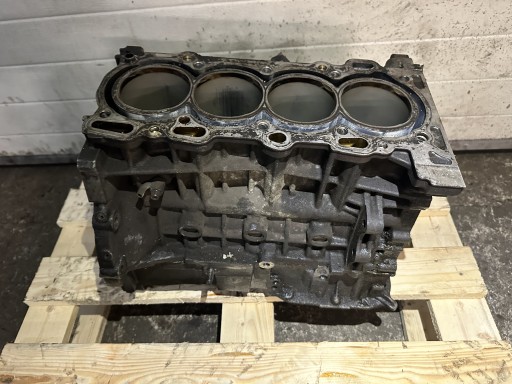 БЛОК ДВИГАТЕЛЯ TOYOTA CELICA 2ZZ 1.8 VVTI