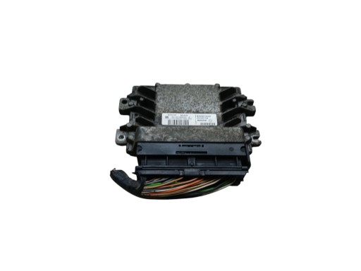 computer control unit of the engine RENAULT THALIA II 1.4 16V 98KM S110140024