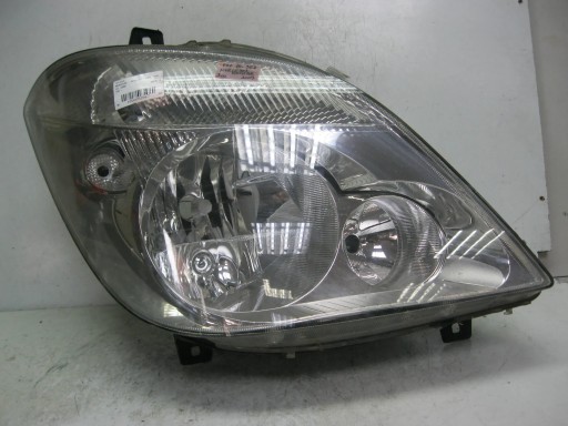 light front right A9068200261 Mercedes Sprinter W906 06