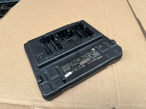 VW GOLF VIII comfort control unit 5WA937084AA !J