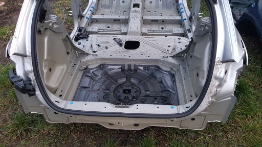 PEUGEOT 308 T9 ЗАДНИЙ РЕМЕНЬ ВАННА ПОЛ БАГАЖНИКА