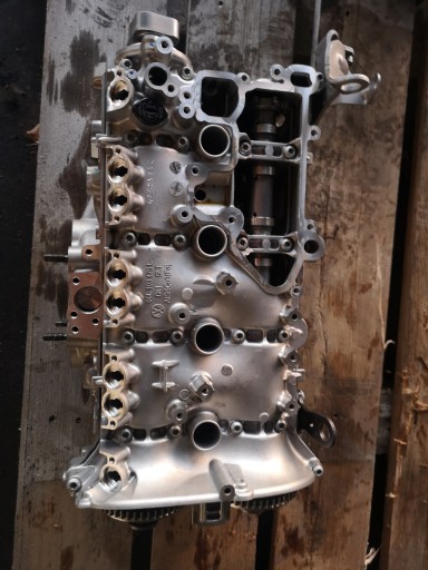 ГОЛОВКА ЦИЛІНДРА AUDI VW 2.0 TFSI DPU 06L103403BM