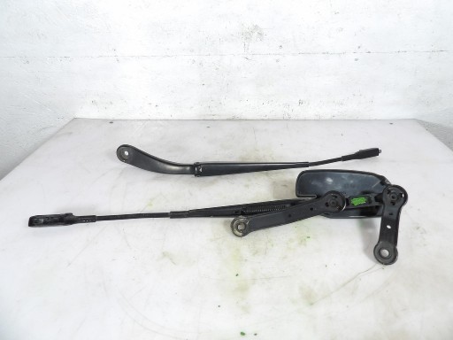 INFINITI Q30 ablaktörlőkar eleje A1768200044