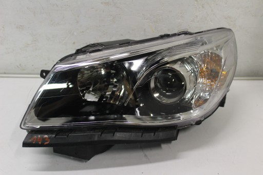 92285806 - ЛЕВАЯ ПЕРЕДНЯЯ ФОНАРЯ HOLDEN COMMODORE VF SS V6 В КОМПЛЕКТЕ