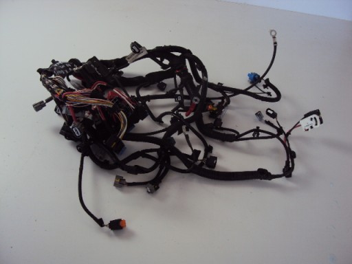 УСТАНОВКА МОТОРНОГО ОТСЕКА DACIA SANDERO II STEPWAY