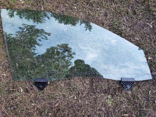 Скло подвійне праве переднє VSG AUDI A8 D3 02R