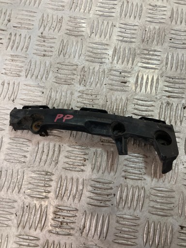 52115-0K070 - Засувка переднього бампера права toyota hilux vii 05-15