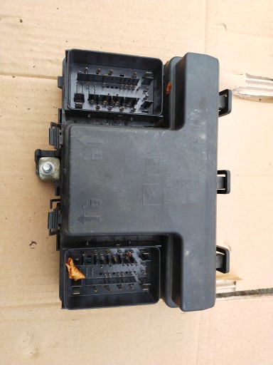 БЛОК ЗАПОБІЖНИКІВ FORD F2GT-14A067-EC