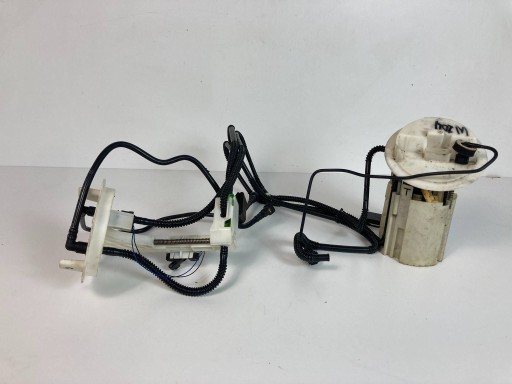 Mercedes-Benz E W212 2.2 CDI feed pump A2124703594